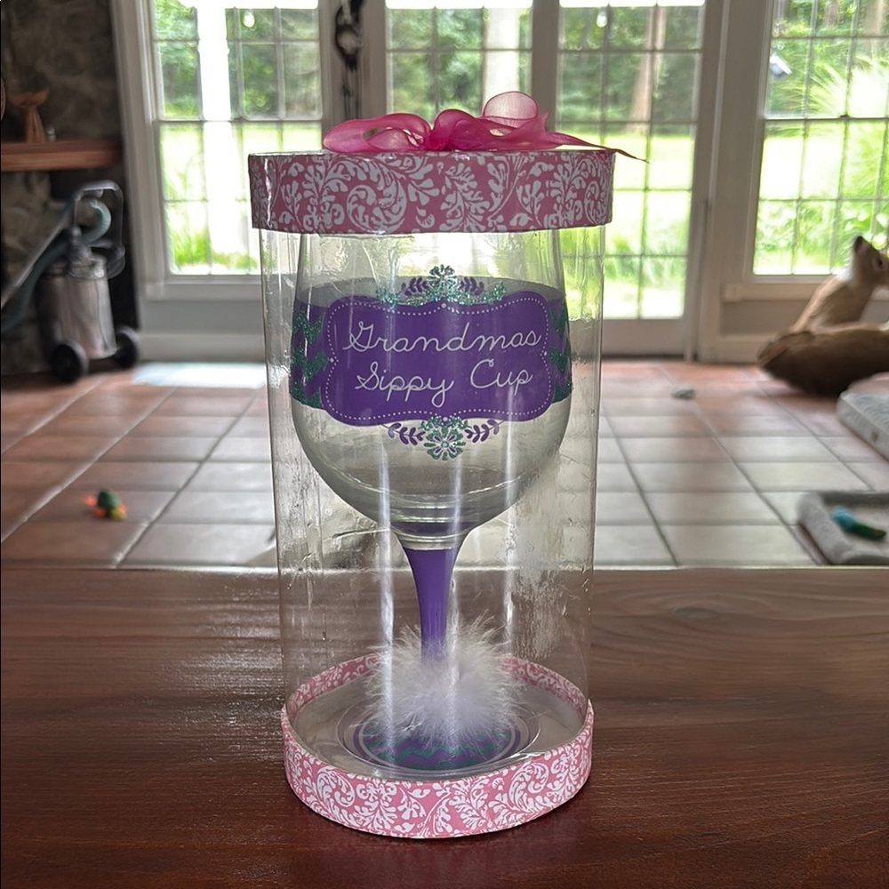 NIP Grandmas Sippy Cup Wine Glass